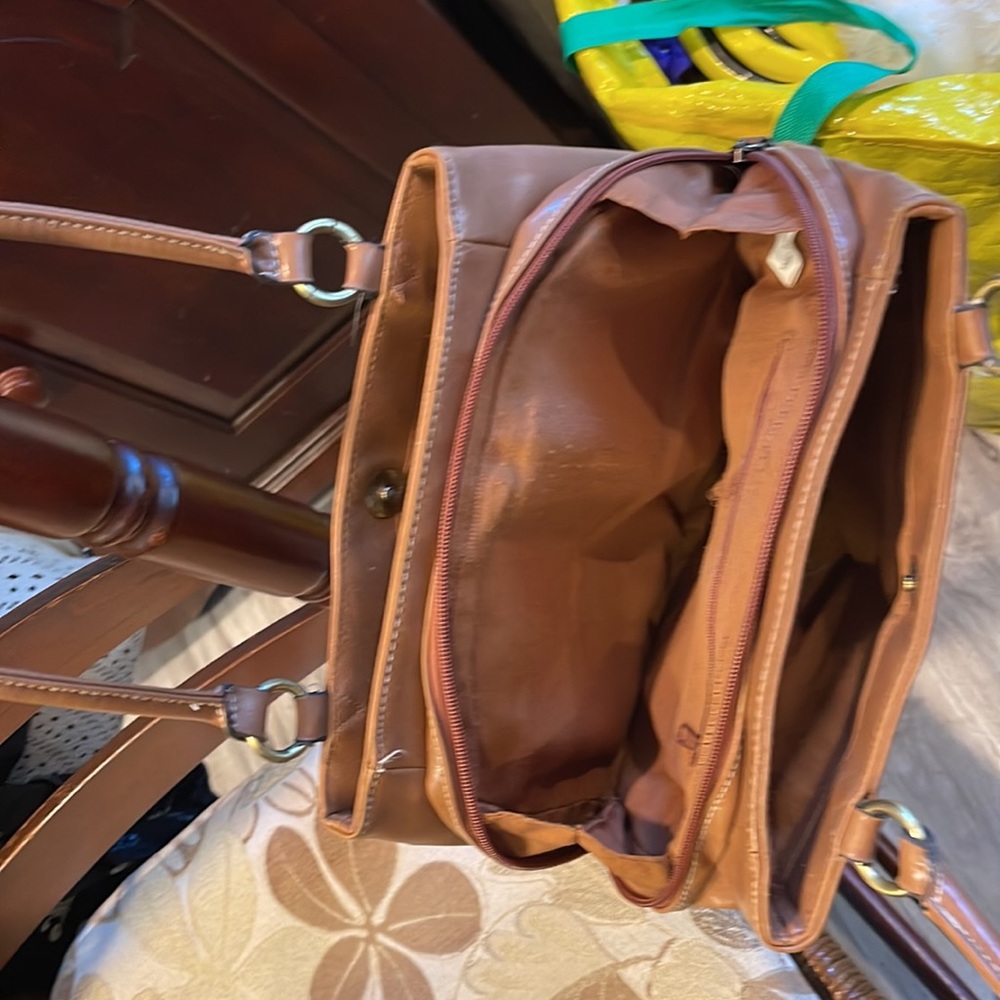 Purse - Picture 3 of 3